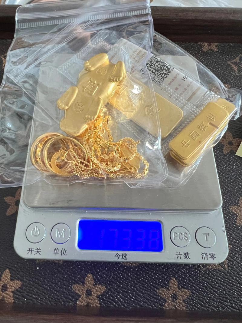 珠宝首饰定制：打造独一无二的时尚符号