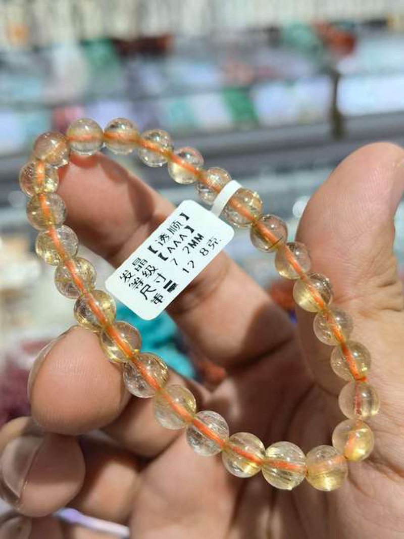 钻石戒指：永恒爱情的见证